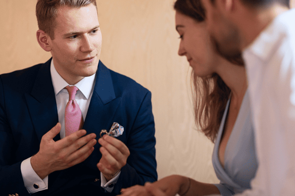 MEISTERSTRASSE_Schwarzer Juwelen_Ferdinand_Schwarzer